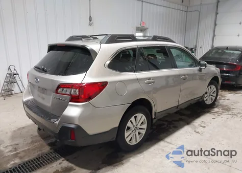 2018 Subaru Outback 2.5I Premium z USA, uszkodzony, nr VIN 4S4BSAFC8J3358565
